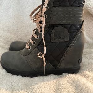 Sorel Black and Gray Lexi Wedge Size 7.5